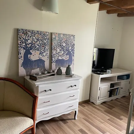 Les Volets Bleus 3* Cierges